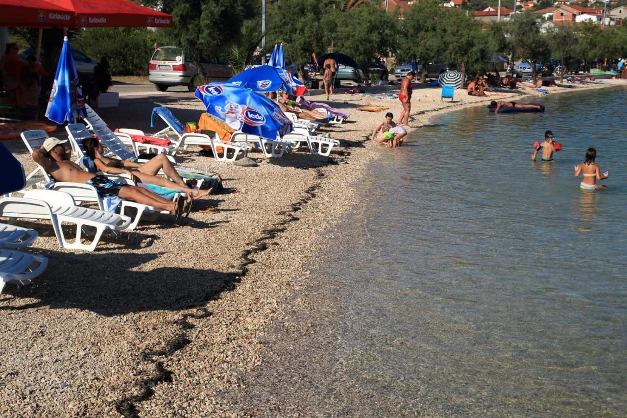 Apartments By The Sea Vinisce, Trogir - 5229 Екстериор снимка