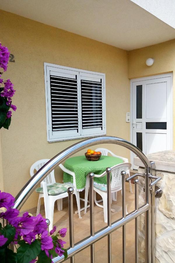 Apartments By The Sea Vinisce, Trogir - 5229 Екстериор снимка